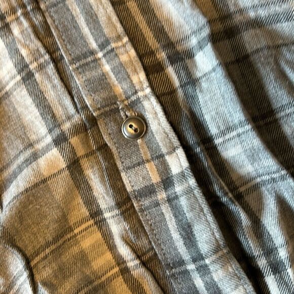 Fidelity button up - Picture 2 of 7
